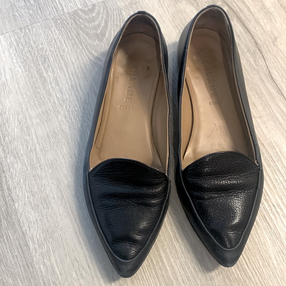 Black Leather Pointed-Toe Women’s Flats